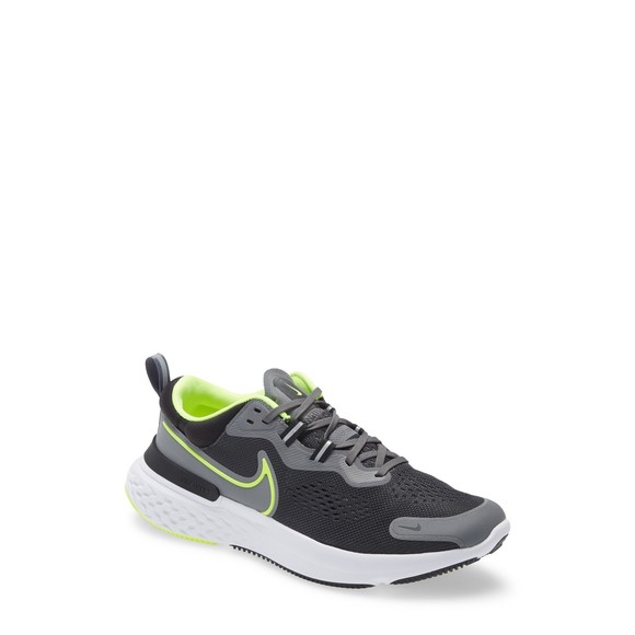 Nike mens React Miler 2 Style Cw7121, Smoke Grey/Black/Volt, 9 UK (9.5 US)